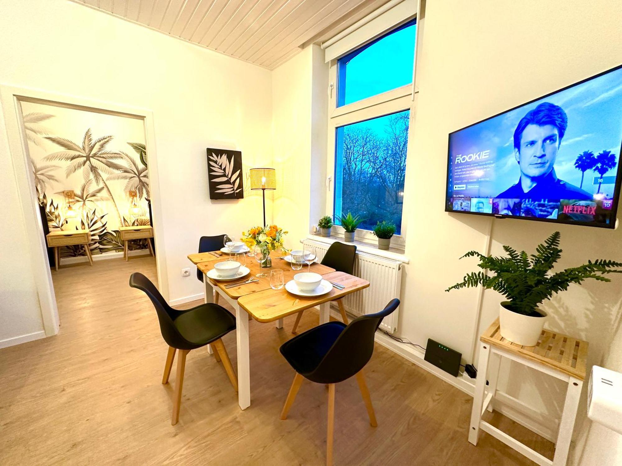 Dschungel Apartment, Netflix, Sonos, Nahe Messe Duesseldorf, Helios Klinik, Innenstadt * Krefeld